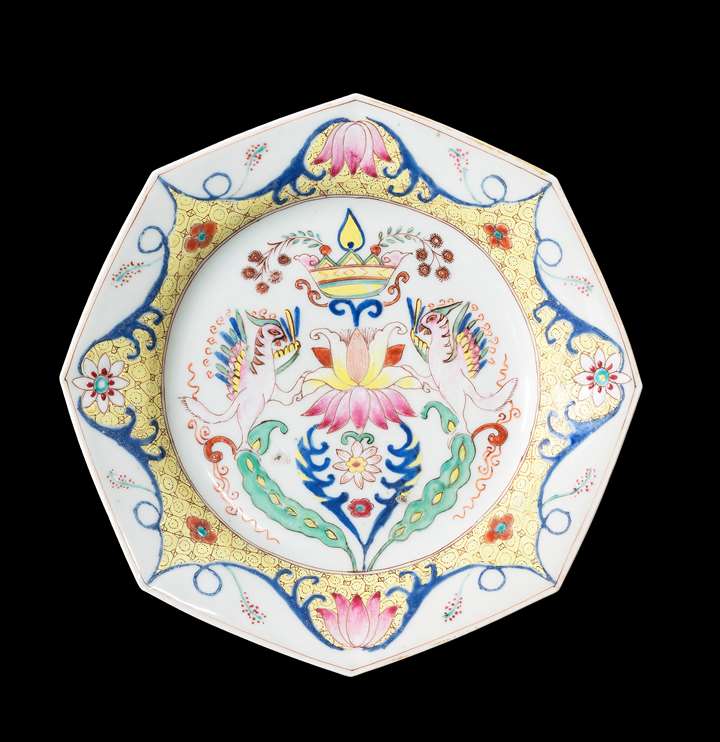 GG: Chinese semi-eggshell porcelain famille rose dinner plate with a pseudo-armorial device